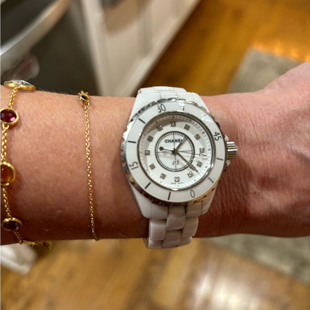 Chanel J12 Ceramic White Diamond Dial 33mm On Bracelet Quartz.